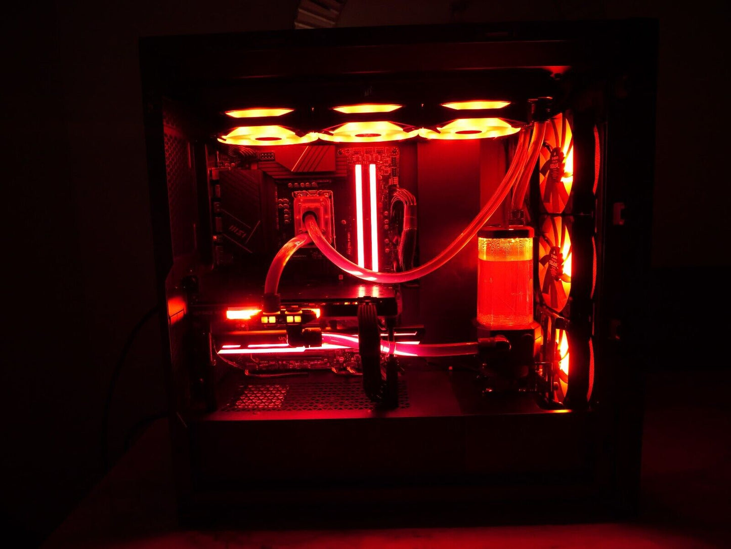 i9 14900k, RTX 4090, 48GB DDR5, 4TB GEN5 SSD, Custom Loop